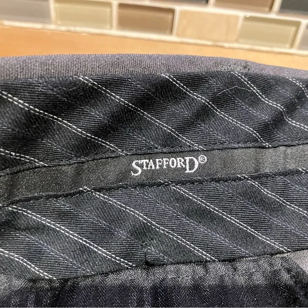 Men’s Stafford, dress pants, gray, 38 x 32 - Picture 2 of 3